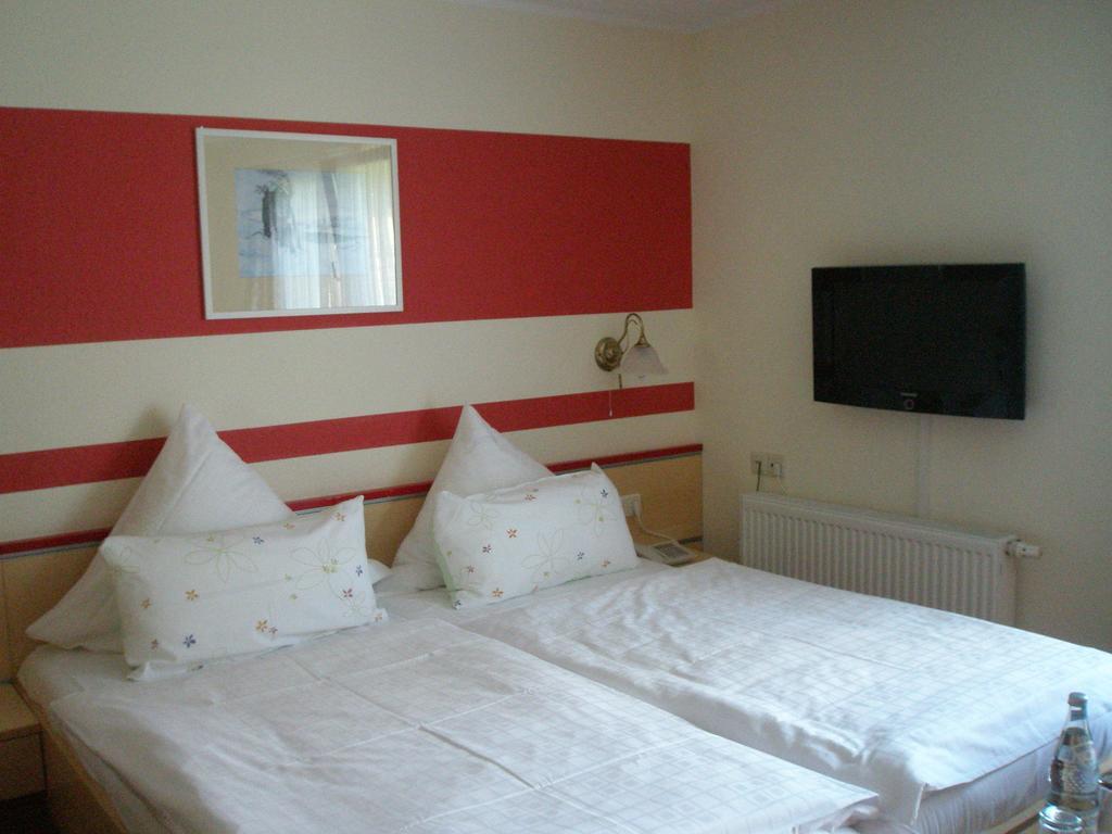 Landhotel Am Wenzelbach Prüm Chambre photo