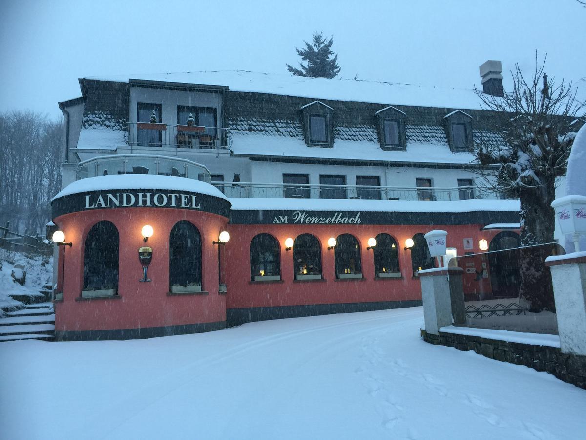 Landhotel Am Wenzelbach Prüm Extérieur photo